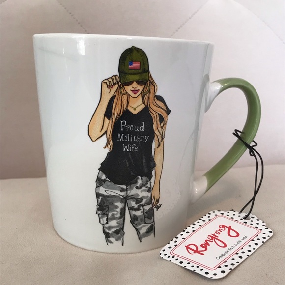 🇺🇸 NWT! Proud Military Wife 18 oz. Mug - Picture 2 of 6